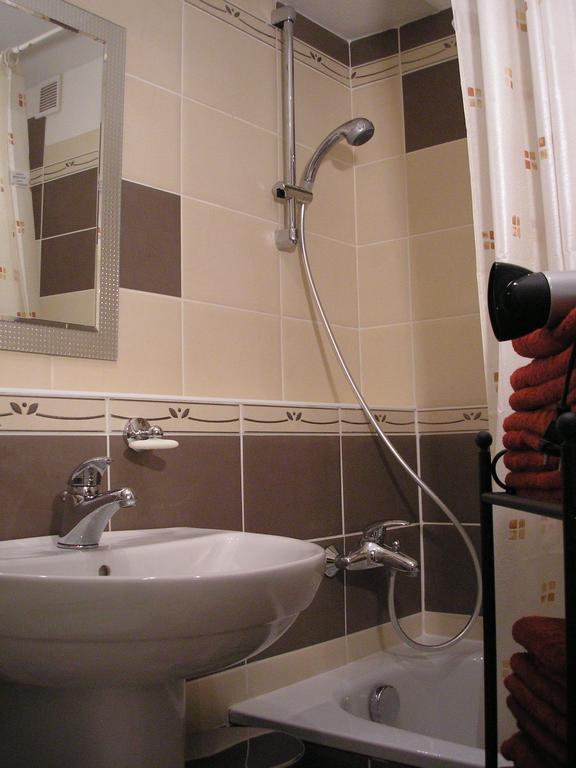 ברטיסלאבה Apartment Riverside - River View חדר תמונה